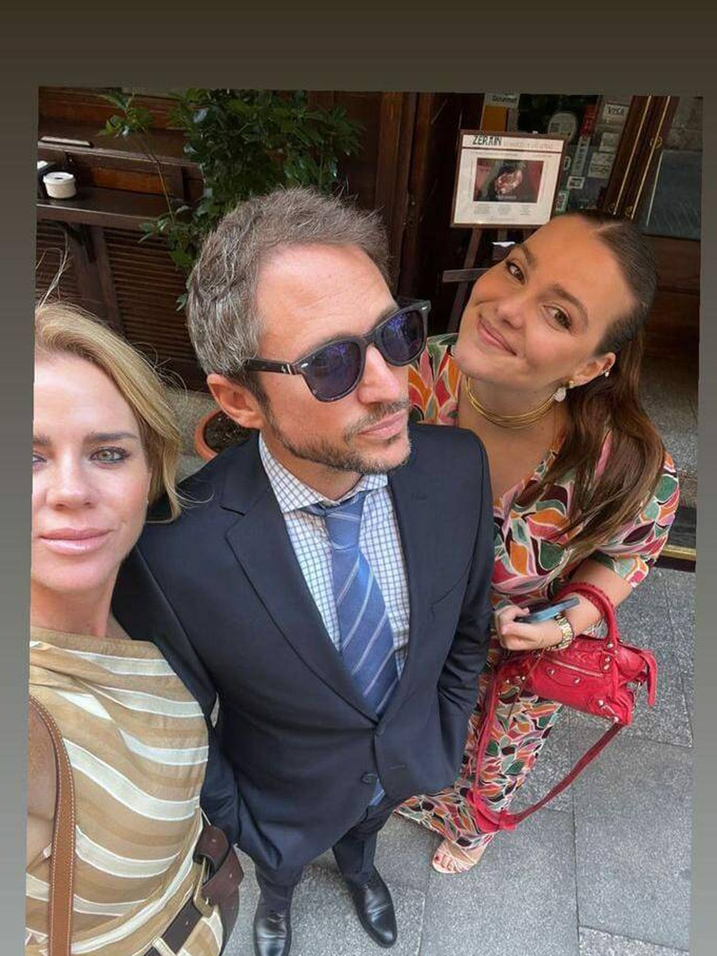 La familia Bono al completo guarda una gran relación con Manuel Martos, de nuevo pareja de Amelia. (Instagram/@ameliabono)