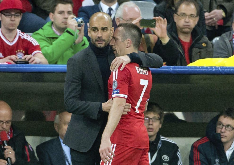 Foto: Guardiola consuela a Ribéry al sustituirle
