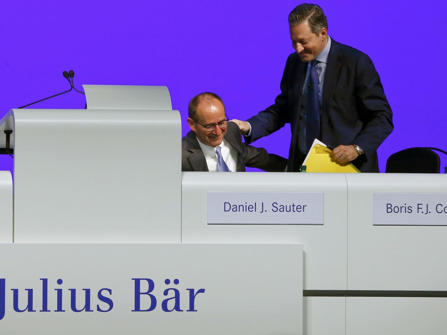 Reunión en del banco suizo Julius Baer (Reuters).