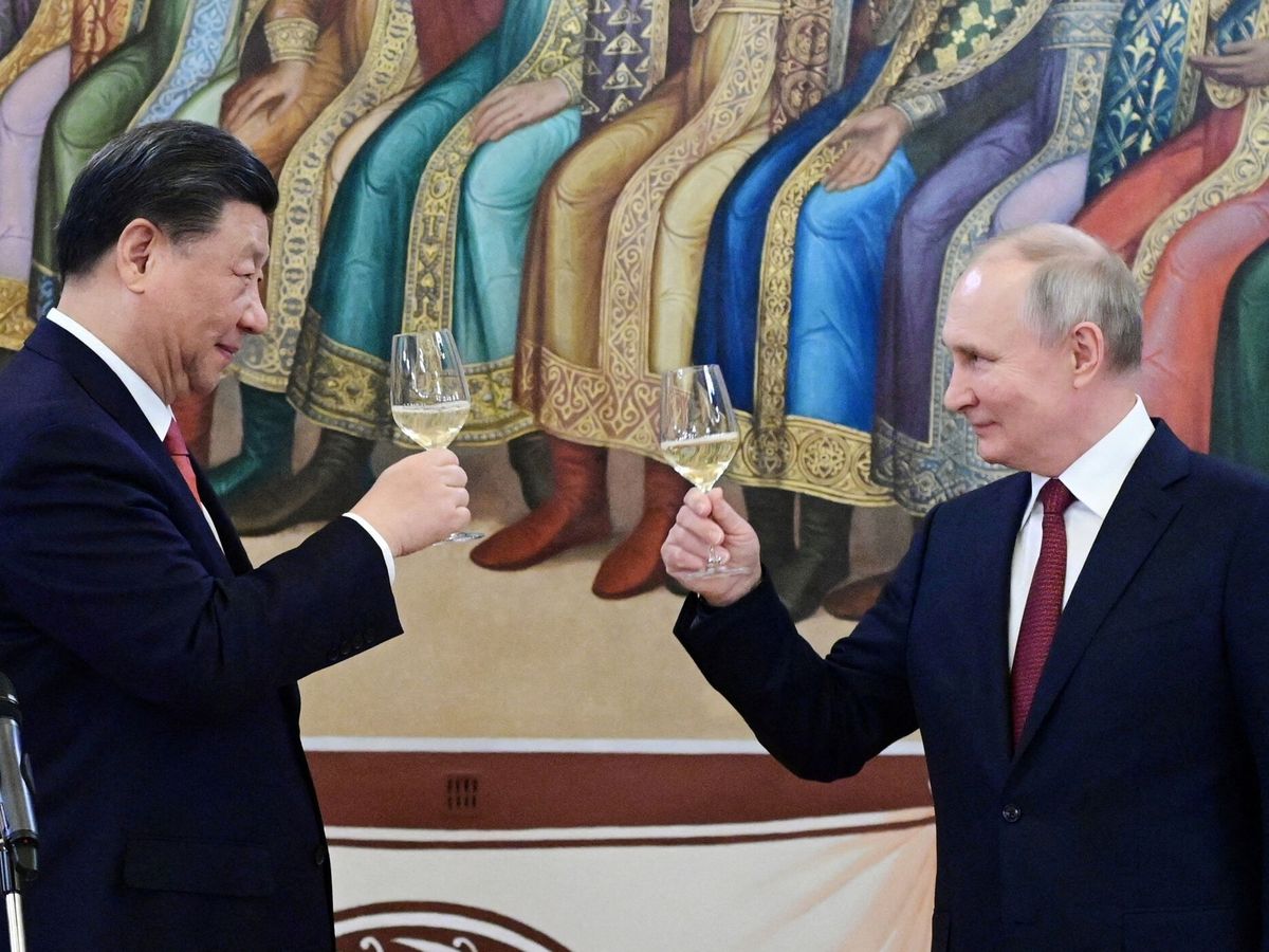 Foto: Vladímir Putin y Xi Jinping se reúnen en Moscú. (Reuters/Sputnik) 