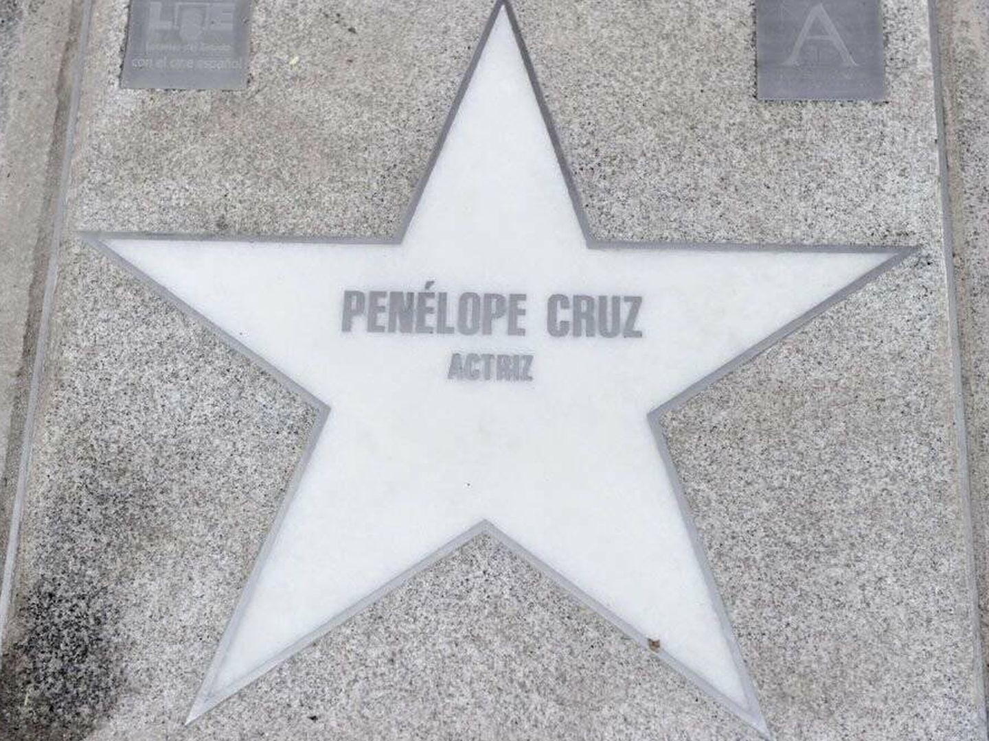 La estrella de Penélope Cruz en el Paseo de la Fama de Madrid. (Twitter)