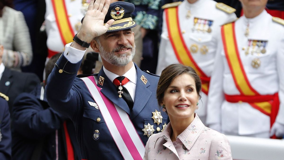 El Rey brinda en el Día de las Fuerzas Armadas por España, "lo que más nos une"