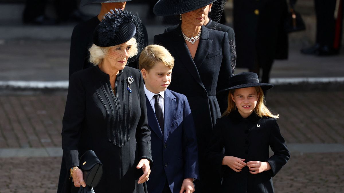 El curioso origen de las joyas que llevaron Charlotte, Kate y Camila en el funeral de Isabel II