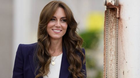 ¿Qué le ha pasado en la mano a Kate Middleton? Kensington Palace, obligado a explicarlo