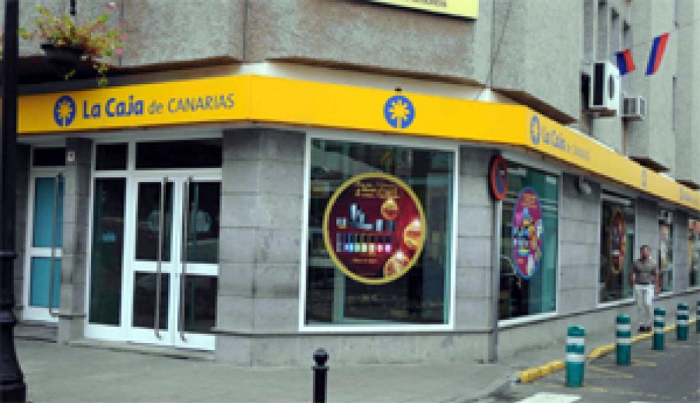Foto: Caja de Canarias no renunciará a su marca ni a su equipo directivo en la posible fusión con CAI y Caja Rioja
