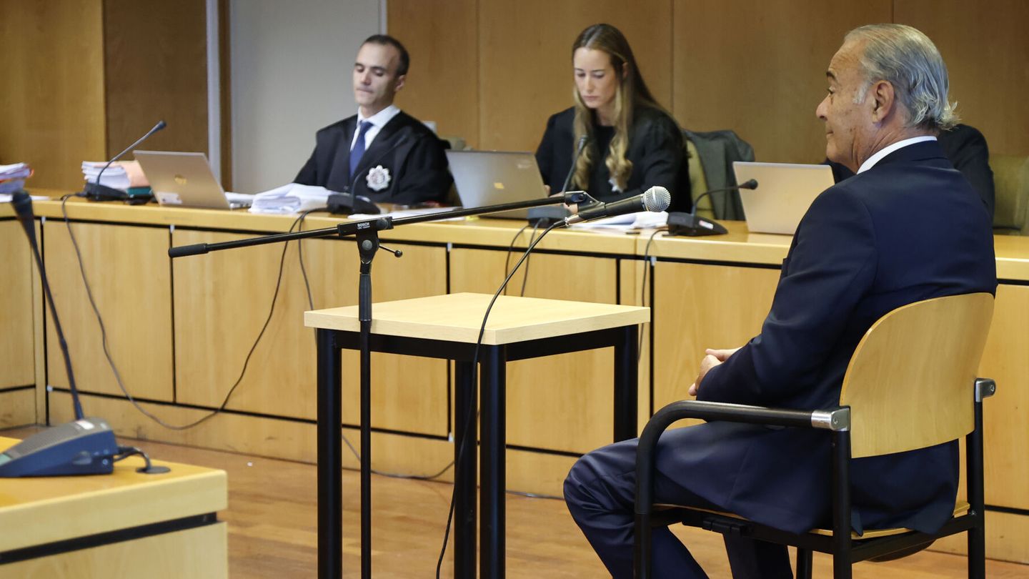 Carlos Iglesias, hermano de Julio Iglesias, declara en la Audiencia Provincial de Madrid. (Europa Press/A. Gutiérrez)