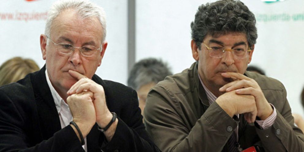 Foto: IU prepara un “golpe de estado” para evitar que las bases tumben un pacto con Griñán