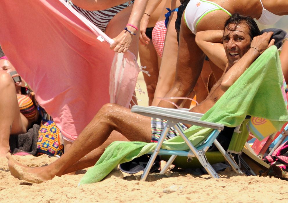 Foto: Antonio Carmona en una imagen de archivo durante unas vacaciones en Cádiz en 2013 (Gtres)