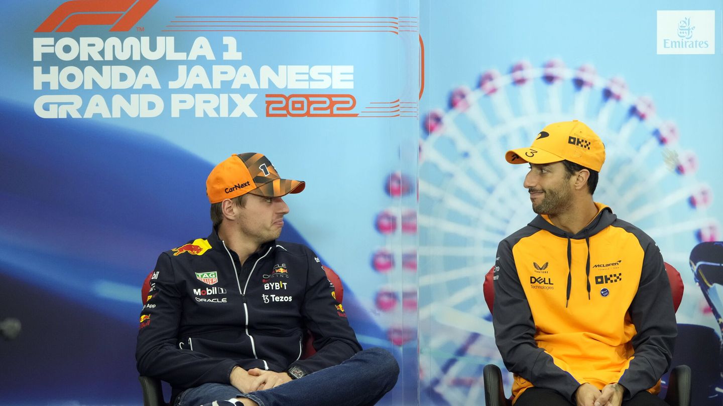 Max Verstappen, piloto de RedBull, junto a Daniel Ricciardo. (EFE/Christian Bruna)