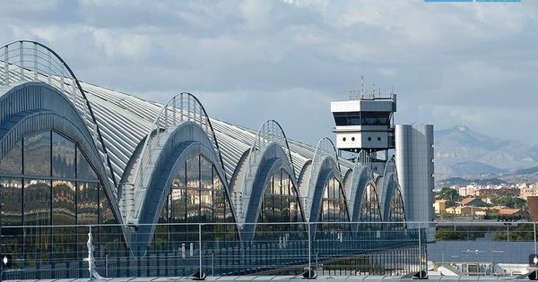 Foto: Ampliación del aeropuerto de l'Altet, en Alicante, uno de los proyectos ejecutados por Ecisa.