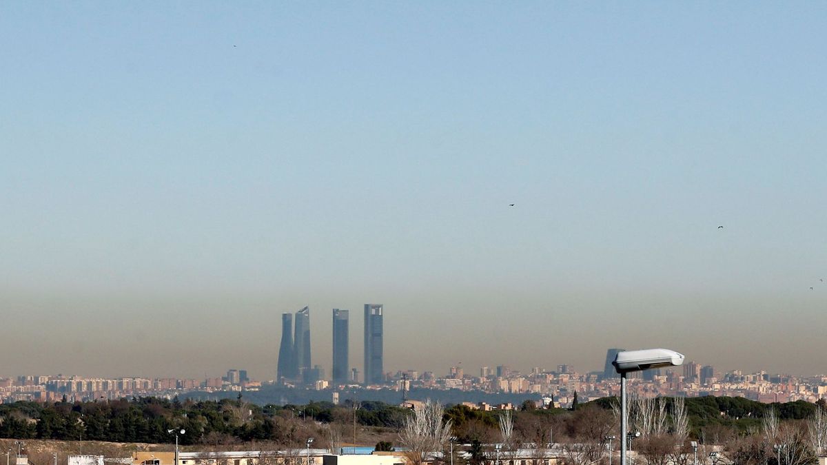 Madrid activa el protocolo de contaminación y reduce a 70 km/h la velocidad en la M-30