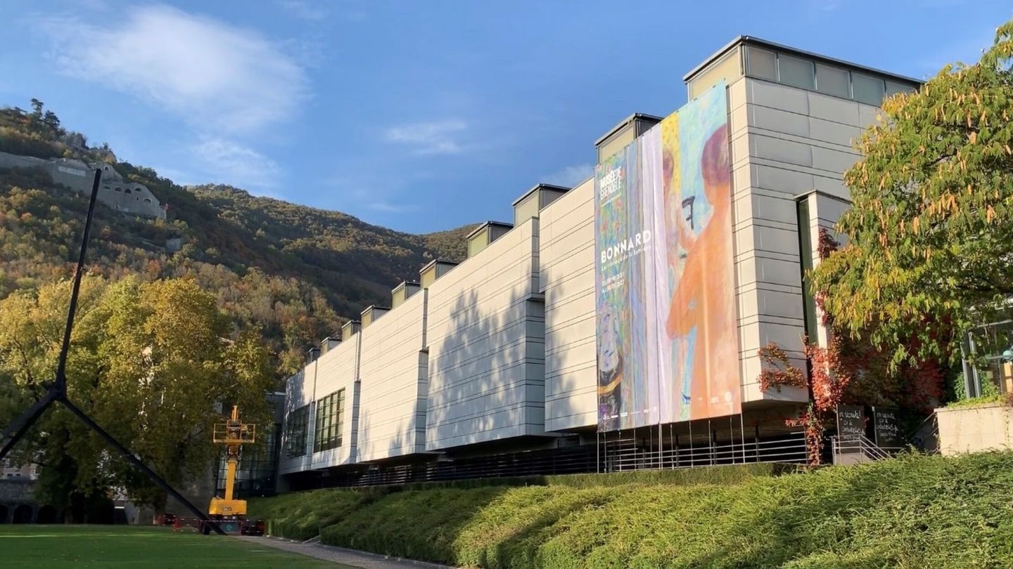 Fachada del Museo de Grenoble. (EFE/María Díaz Valderrama)