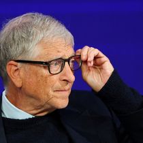 Foto: Bill Gates se ha mostrado muy preocupado por la deriva de la IA (Reuters/Denis Balibouse)