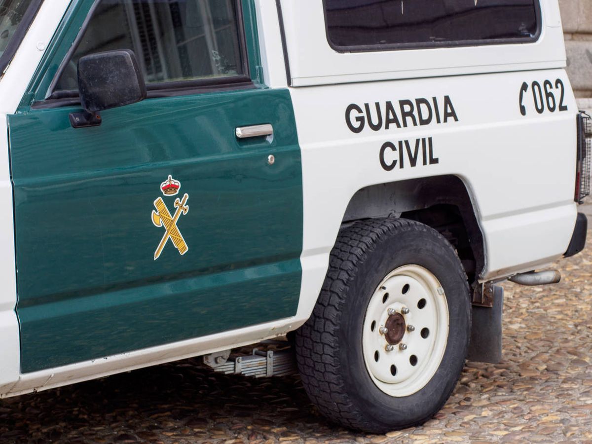 Foto: Imagen de archivo de un vehículo de la Guardia Civil.(iStock)
