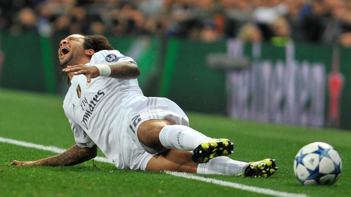 La lesión de Marcelo, "que ya estaba jugando mucho", señala las rotaciones de Benítez