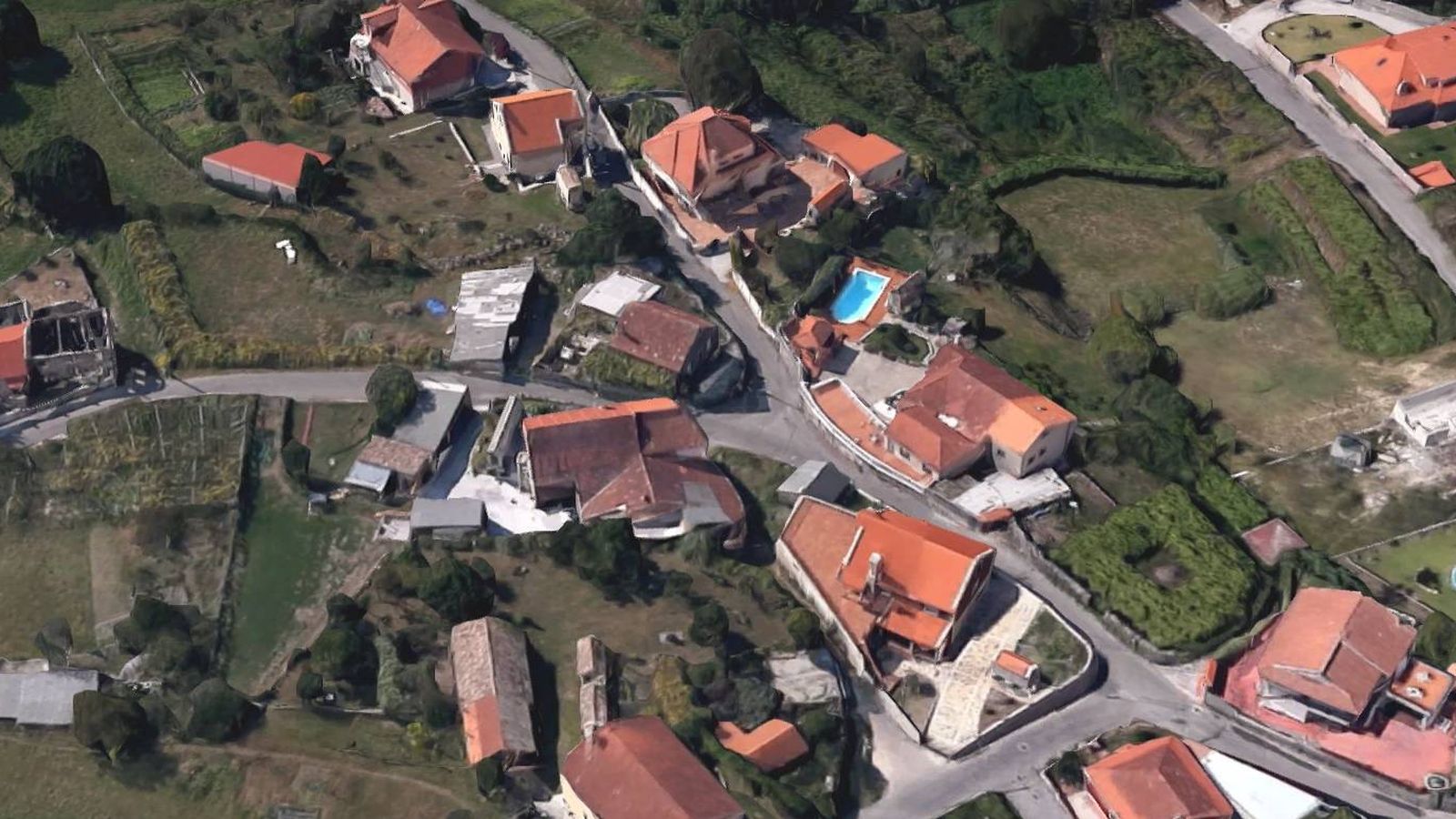 Foto: Vista aérea de la parroquia de Mourente donde ha desaparecido Judit (Google Maps)