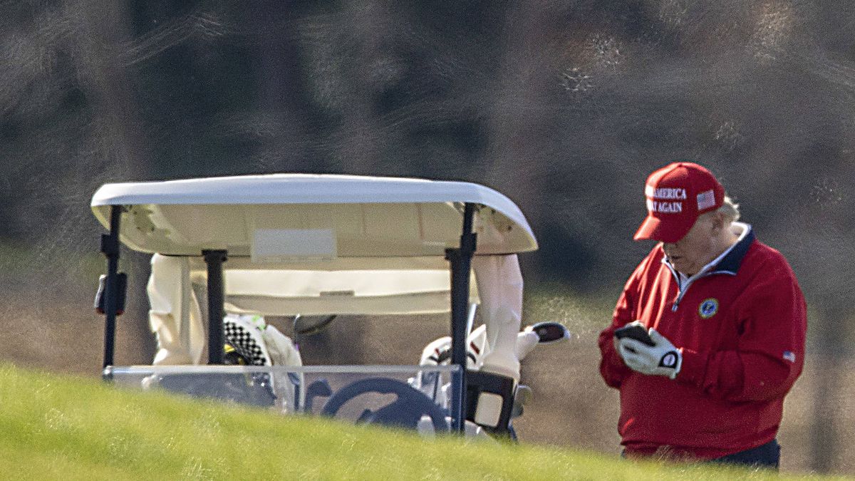 Donald Trump pasó el día de Acción de Gracias jugando al golf sin Melania