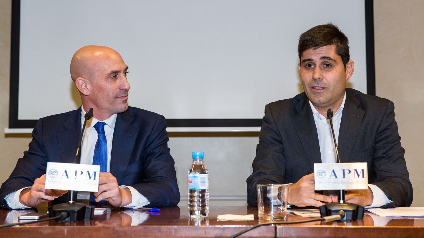 David Aganzo (d) presidente de la AFE, con el expresidente Luis Rubiales. (EFE) 