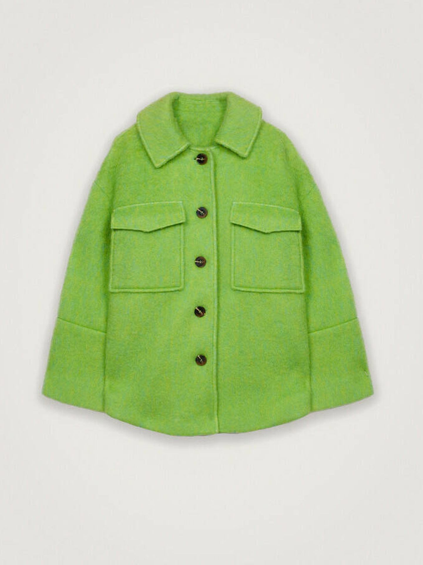 Abrigo verde de Parfois (Cortesía)