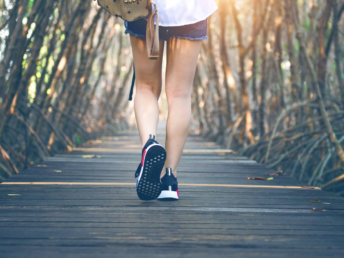 Foto: Esto es lo que dice la ciencia sobre los pasos que debes andar al día para mantenerte sano (tawatchai07 para Freepik)