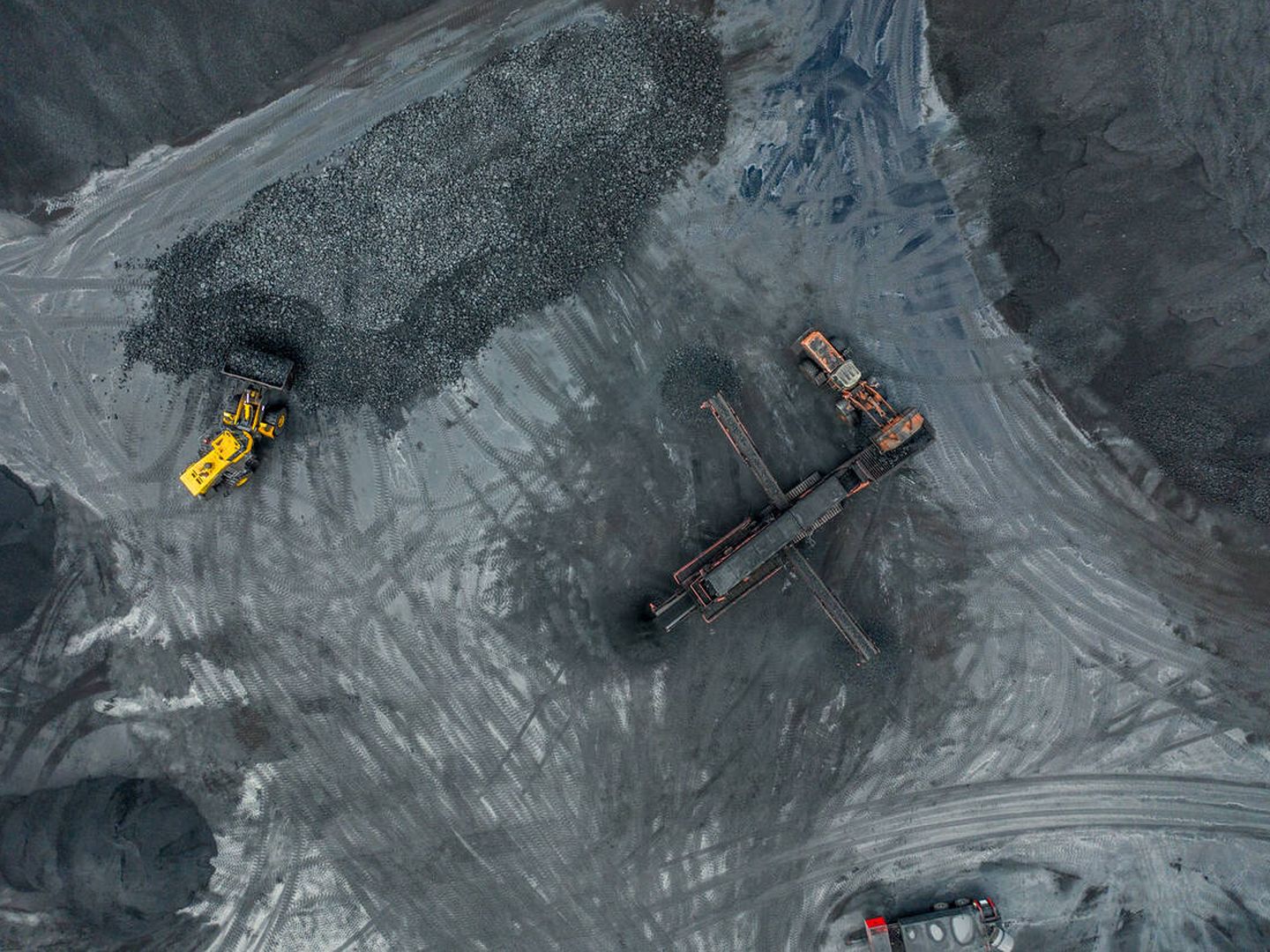 Coal mineral exploitation