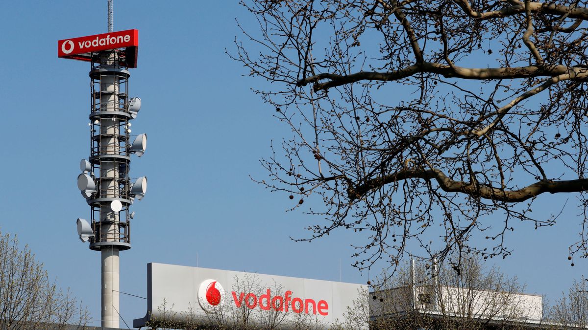 Vodafone baja el rango de precios para la OPV de sus torres a una horquilla de 24-25 euros