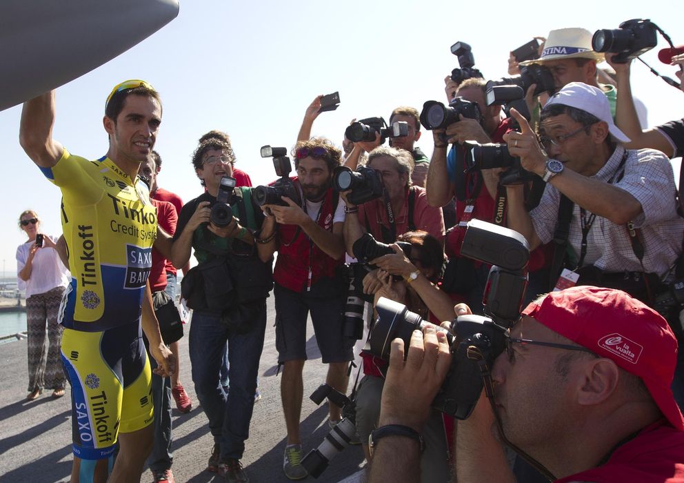 Foto: Alberto Contador antes de empezar al tercera etapa de La Vuelta (AP).
