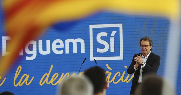 Foto: El expresidente de la Generalitat Artur Mas, durante en acto de el PDeCAT da inicio a sucampaña por el 'sí' a la independencia. (EFE)