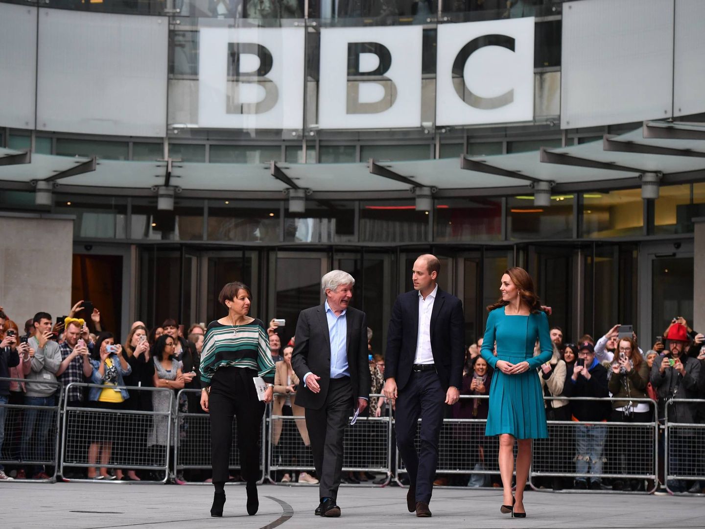Los duques de Cambridge visitan la BBC. (Cordon Press)