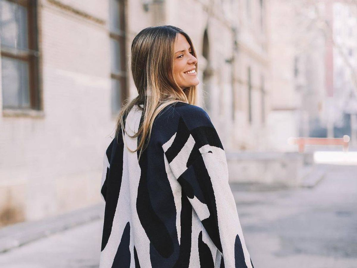 Foto: Natalia Coll se rinde ante los encantos de esta chaqueta de Parfois. (Instagram, @natinatcoll)