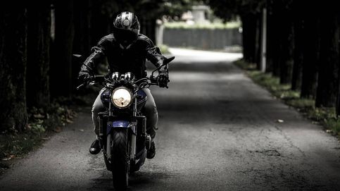 Uso de guantes obligatorio si vas en moto: así será la nueva normativa de la DGT