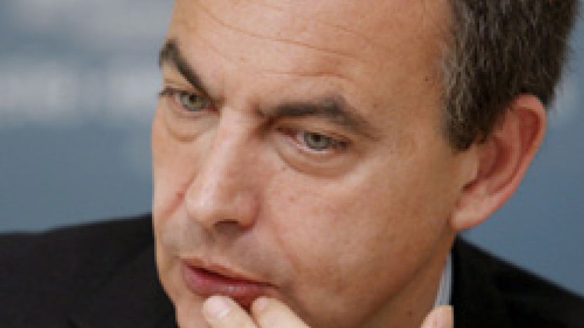Zapatero asegura que las obras públicas de los ayuntamientos crearán 250.000 empleos directos