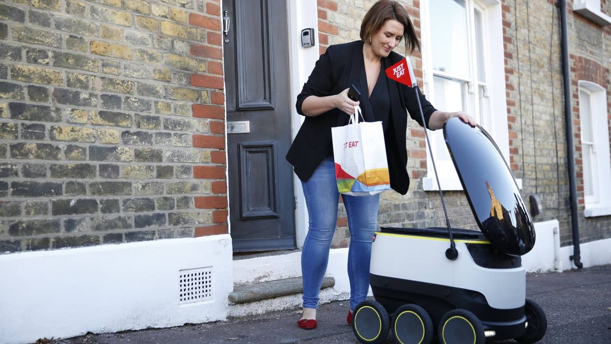 Los robots repartidores llegan a las calles de Londres. "No paran de quitarme pedidos"
