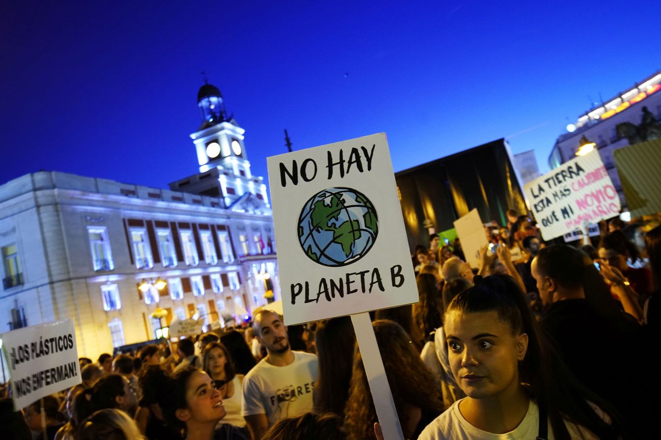 Las nuevas generaciones reclaman su derecho a un medio ambiente sano y un clima seguro (EFE)