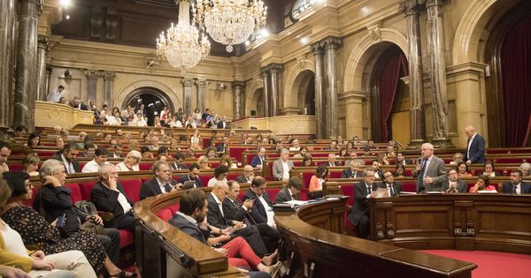 Foto: Pleno del Parlament de Cataluña el pasado mes de septiembre. (Efe) 