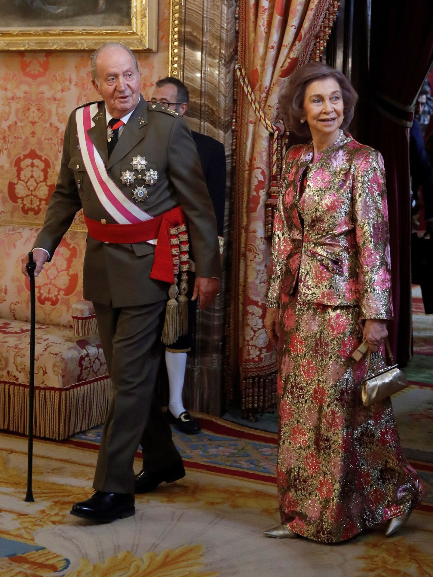 El rey Juan Carlos y la reina Sofía, en el Palacio Real. (EFE)