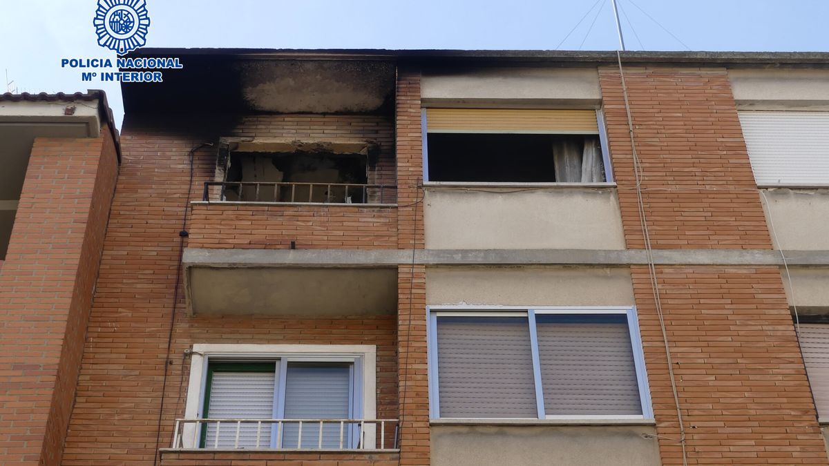 Detenido un joven tras incendiar su casa en Zaragoza con su familia dentro