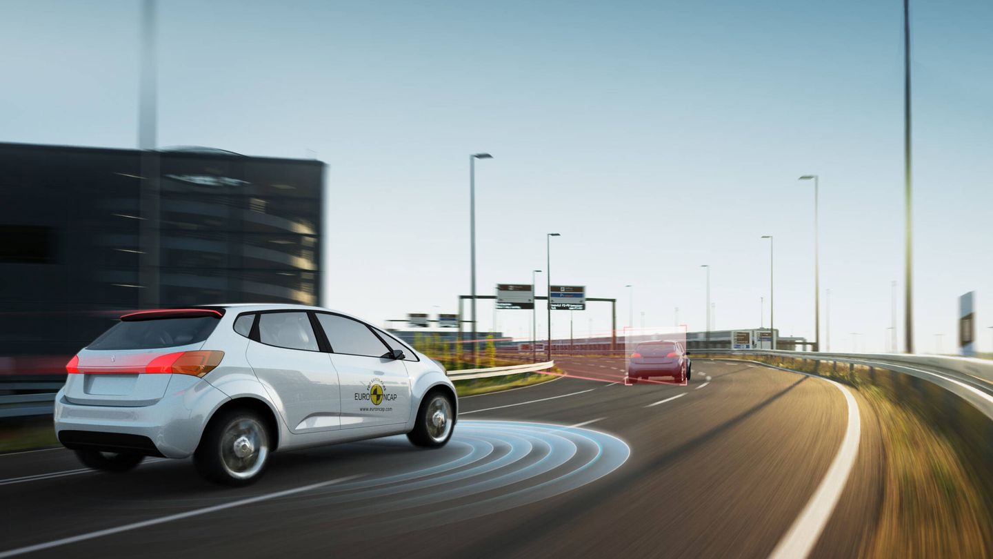 Euro NCAP ya no solo estudia la seguridad en caso de colisión, sino que también analiza el funcionamiento de las ayudas de conducción. Y en su informe de 2020 hizo varias críticas duras a Tesla.