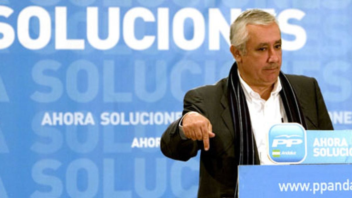 Javier Arenas: “Chaves saldrá de la política antes de que acabe esta legislatura”