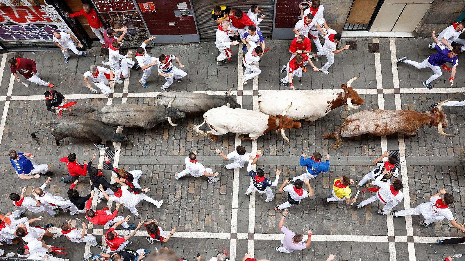 Horario y dónde ver en directo en TV y 'online' los encierros de San Fermín 2026