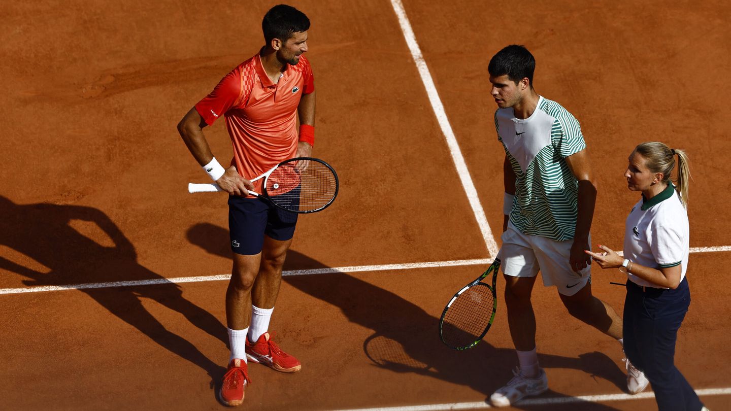 Djokovic llegará más fresco tras las semifinales frente a Alcaraz. (Reuters/Clodagh Kilcoyne)