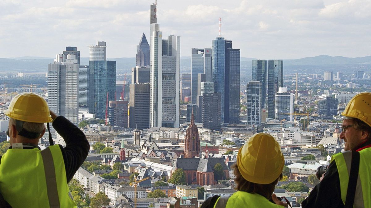 La confianza de los inversores alemanes se modera en julio, según ZEW
