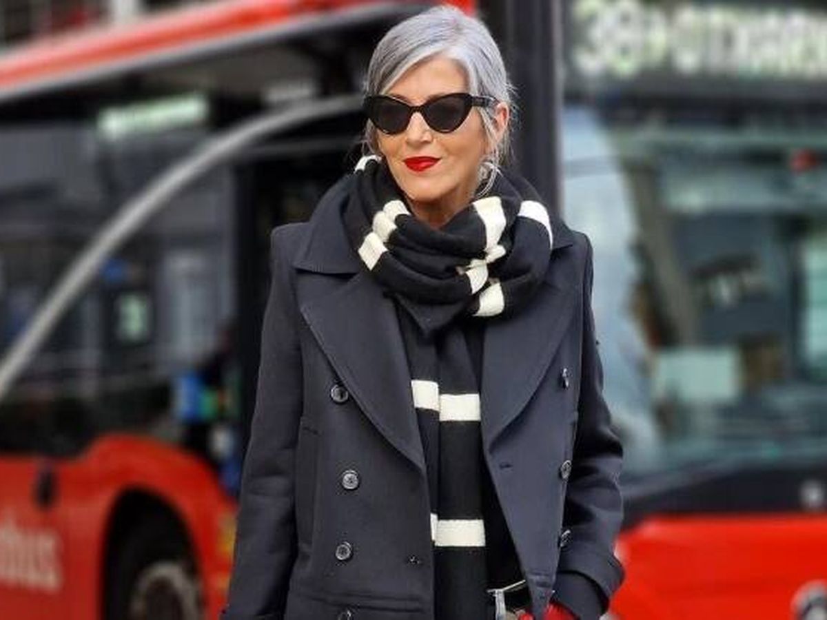 Carmen Gimeno tiene el look perfecto de las rebajas de Zara para las  mujeres de más de 50 años