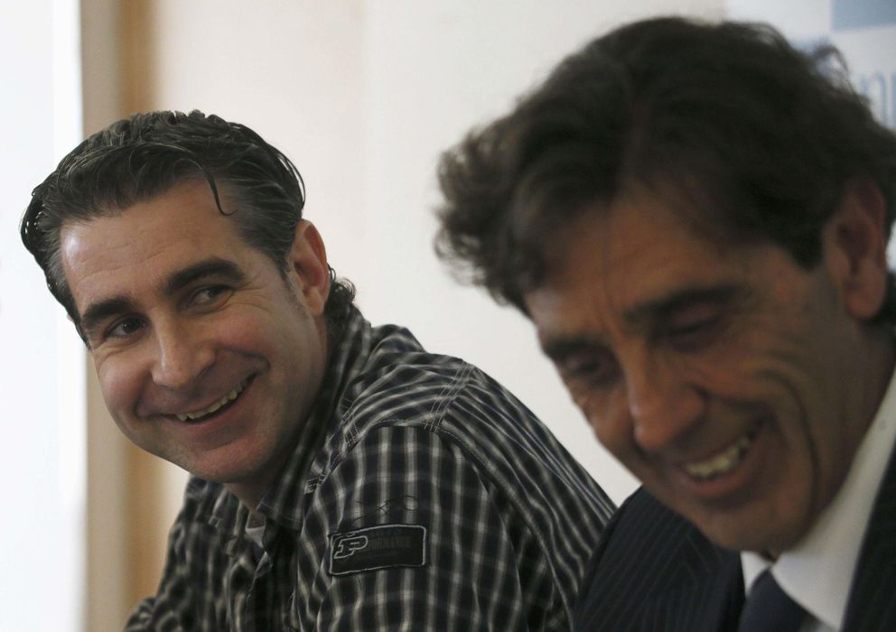 Foto: Jordi Cases (i), junto a su abogado Felipe Izquierdo (d).