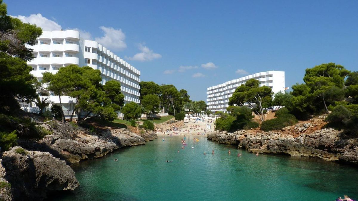 Hispania compra la cadena Alua Hotels: se hace con siete 'resorts' en Canarias y Baleares