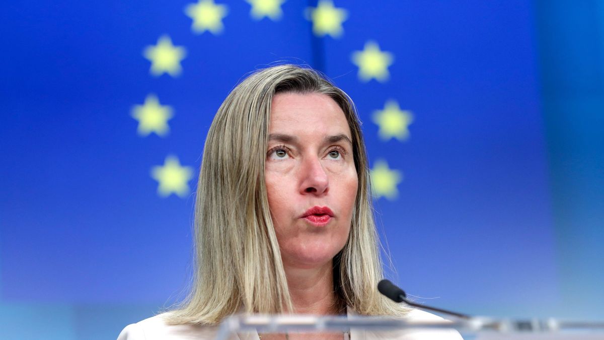 La UE sigue desde la distancia el alzamiento en Venezuela