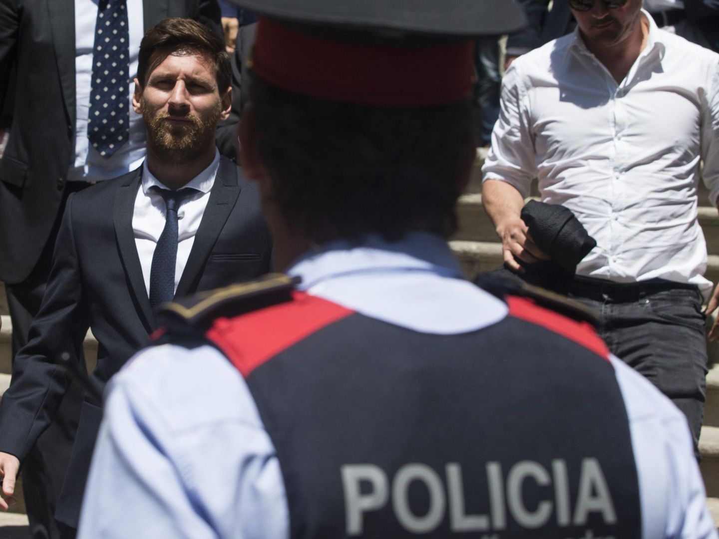 Messi, a la salida de la Audiencia de Barcelona. (EFE)