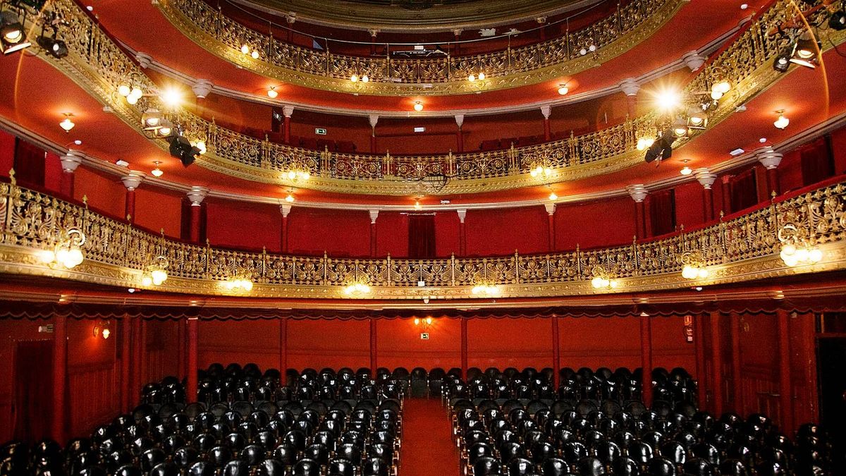 El teatro que fue aristócrata, rojo y franquista y que sigue en pie 