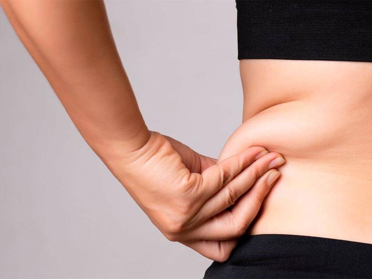 Foto: Di adiós a los 'michelines' con este plan antigrasa para lucir abdomen (iStock)