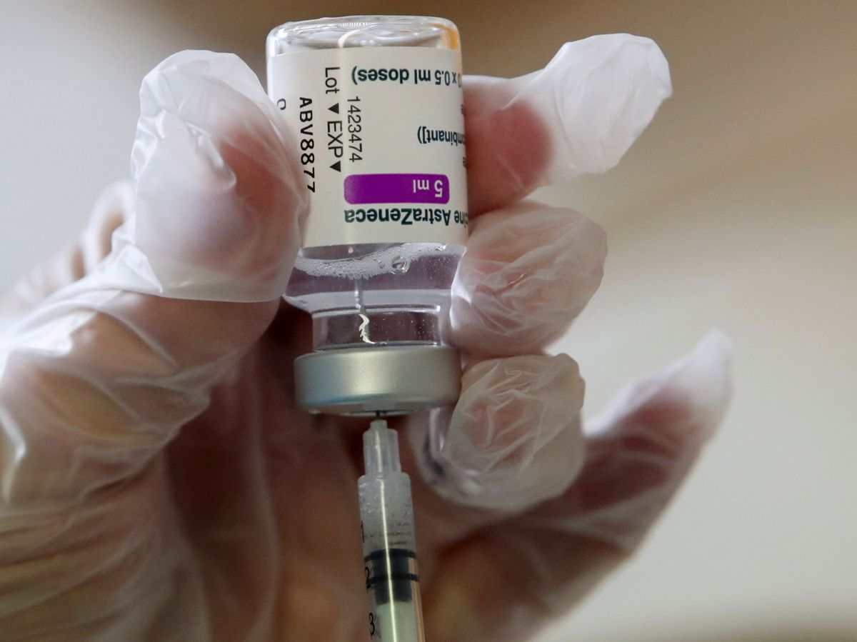Foto: Dosis de la vacuna de AstraZeneca. (Reuters) 